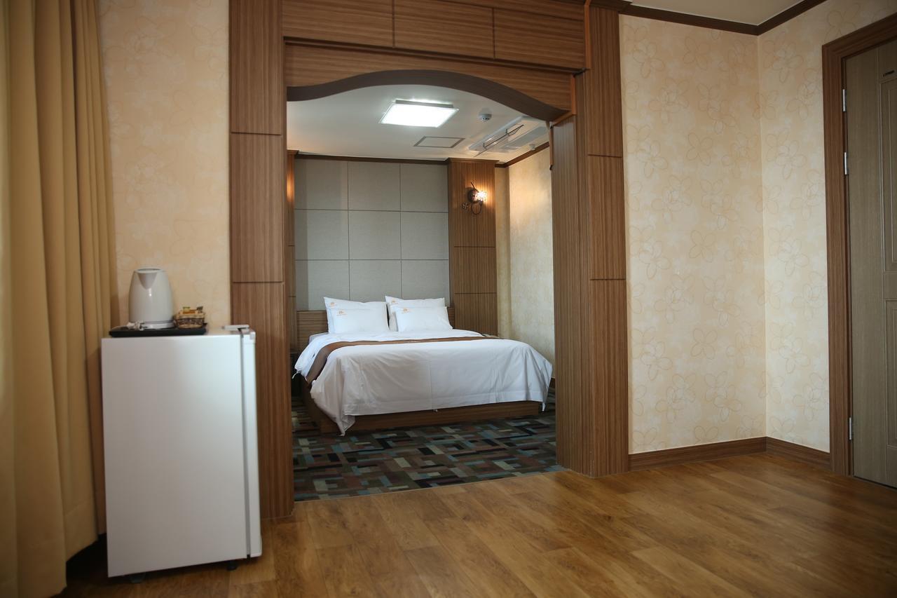 Uljin Grand Hotel Екстер'єр фото