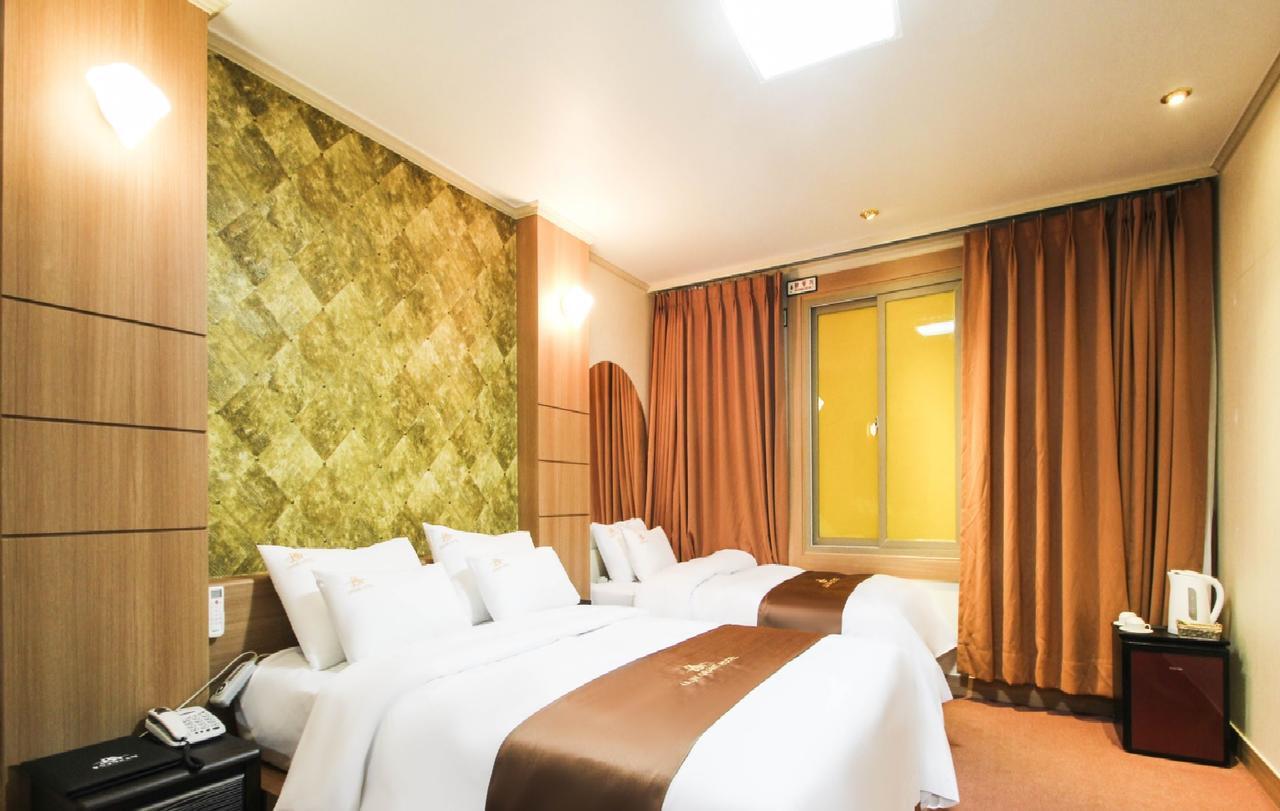 Uljin Grand Hotel Екстер'єр фото