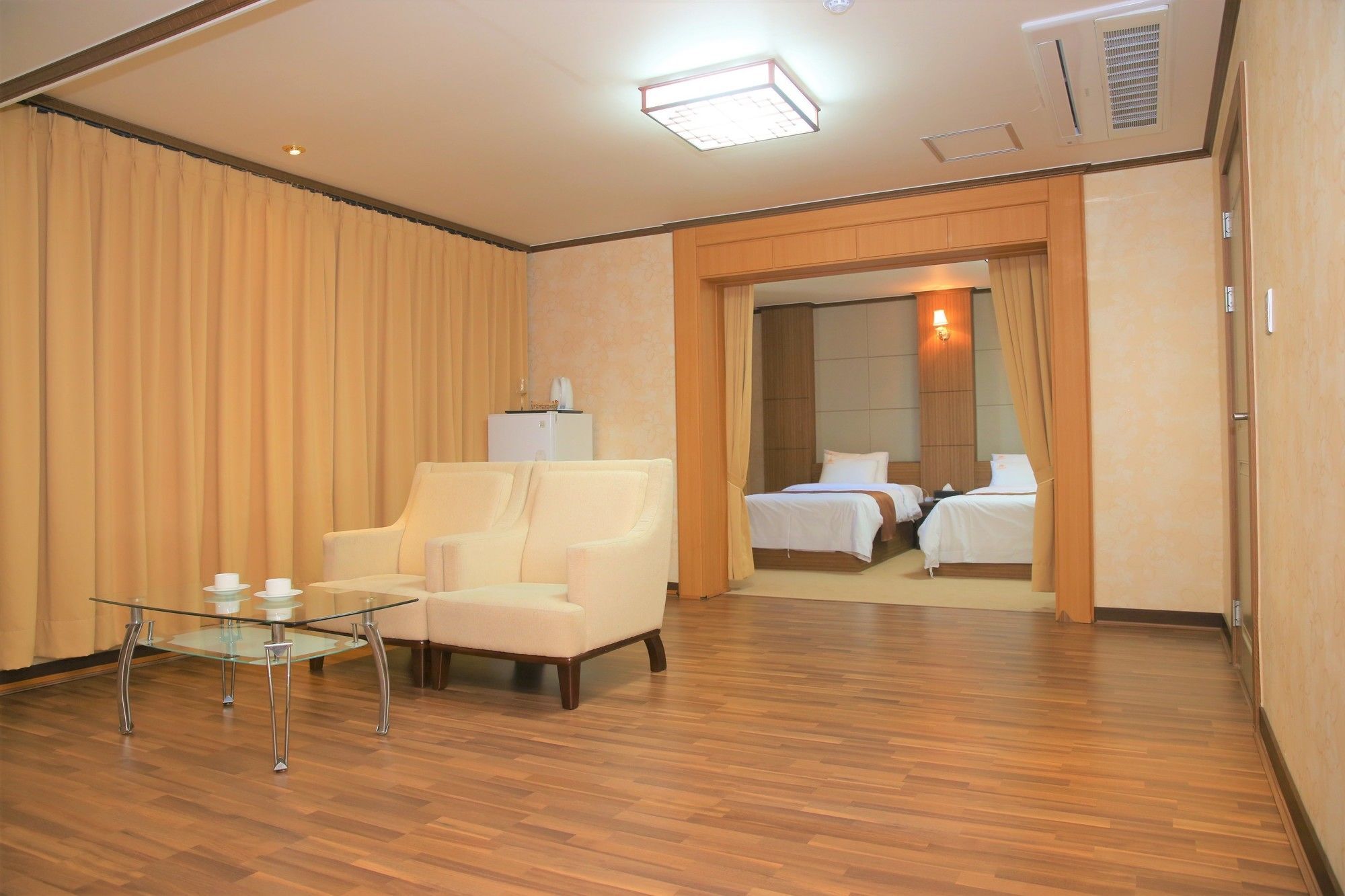 Uljin Grand Hotel Екстер'єр фото